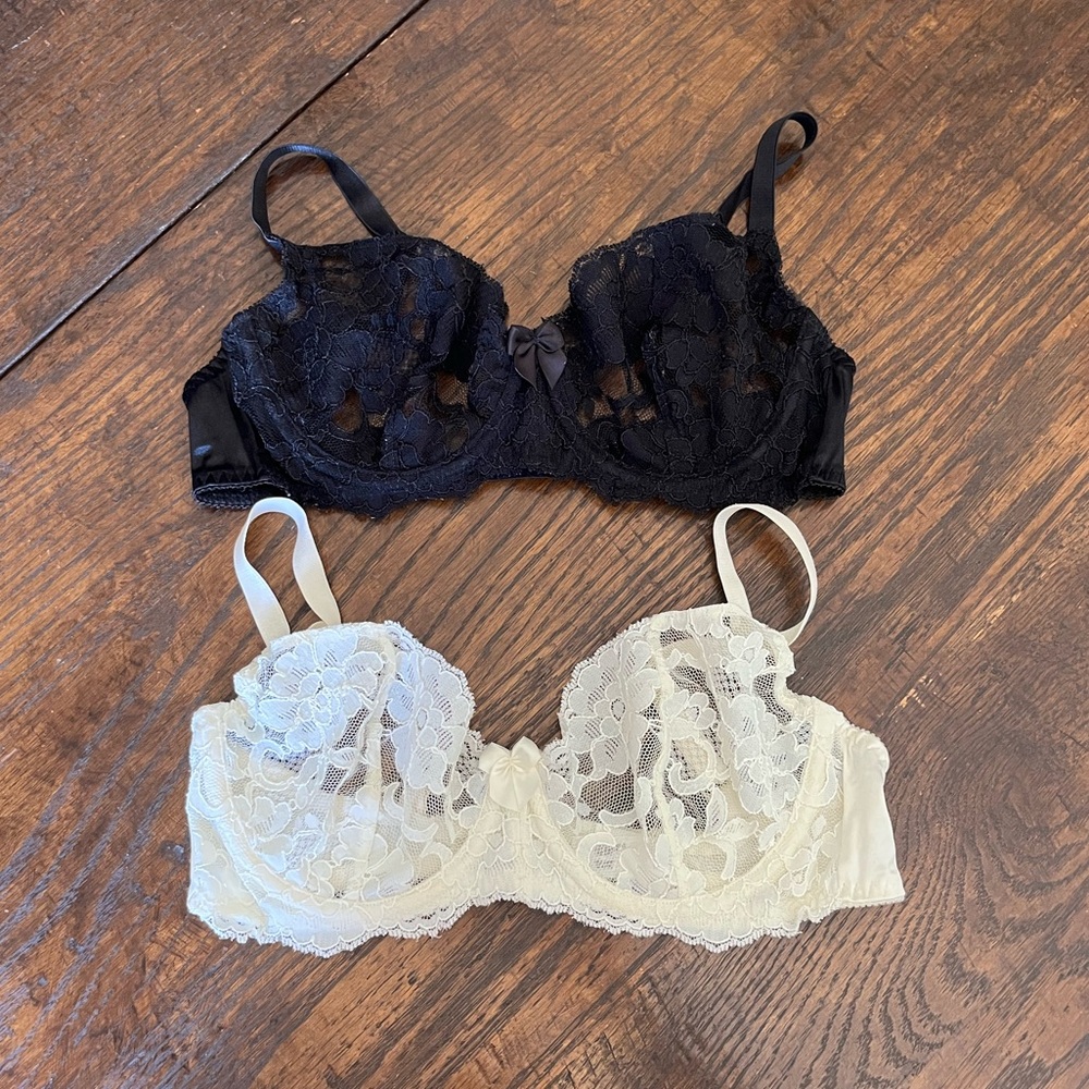 Vintage Victoria's Secret Lingerie Lace Bras - Picture 1 of 13